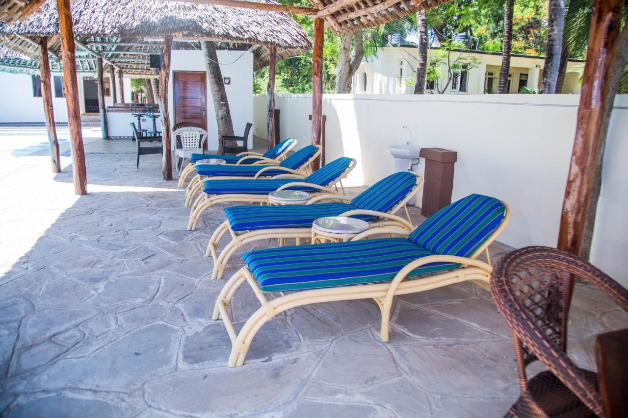 Sheratton Beach Villagio Mombasa Bagian luar foto