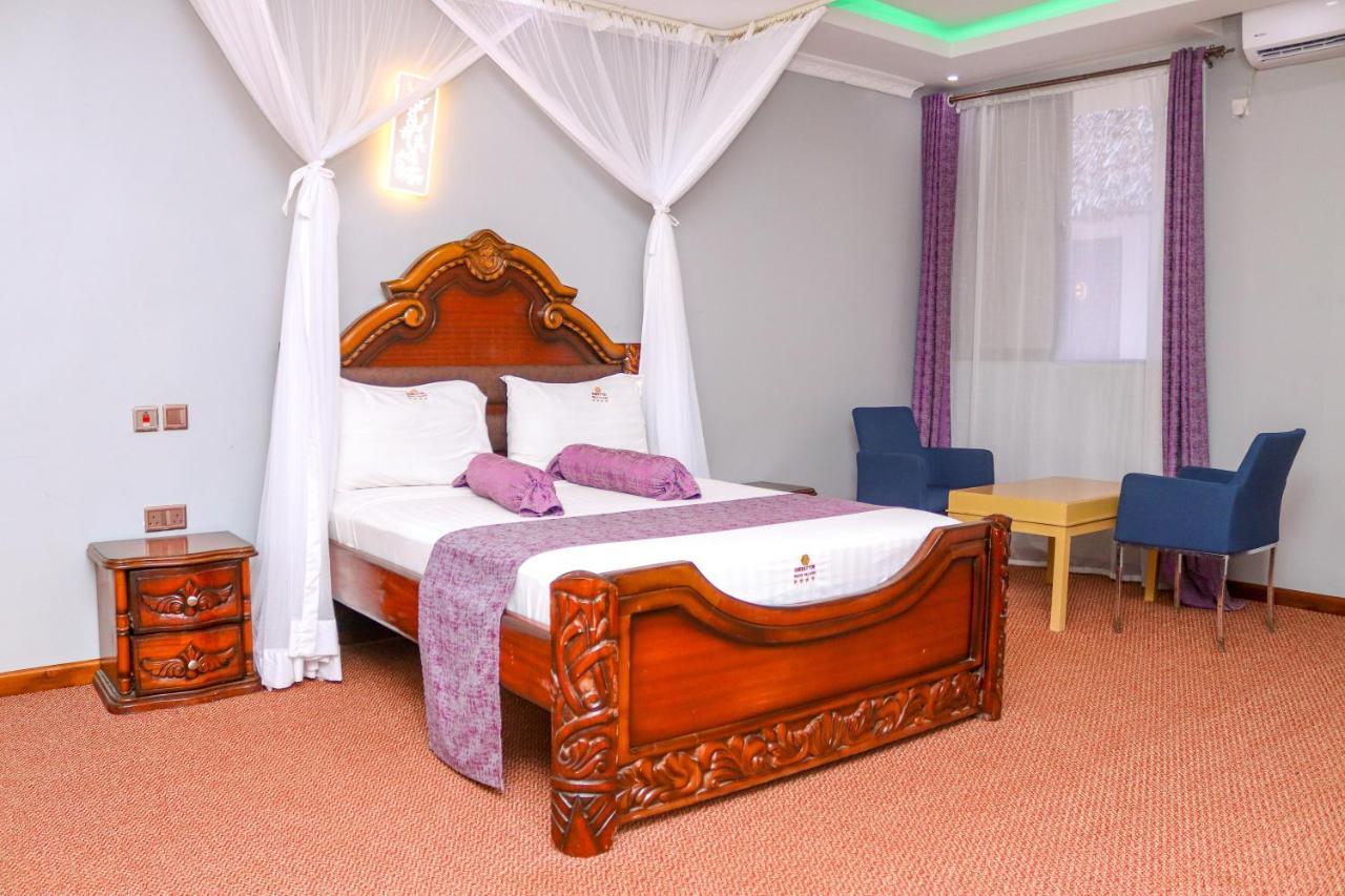 Sheratton Beach Villagio Mombasa Bagian luar foto